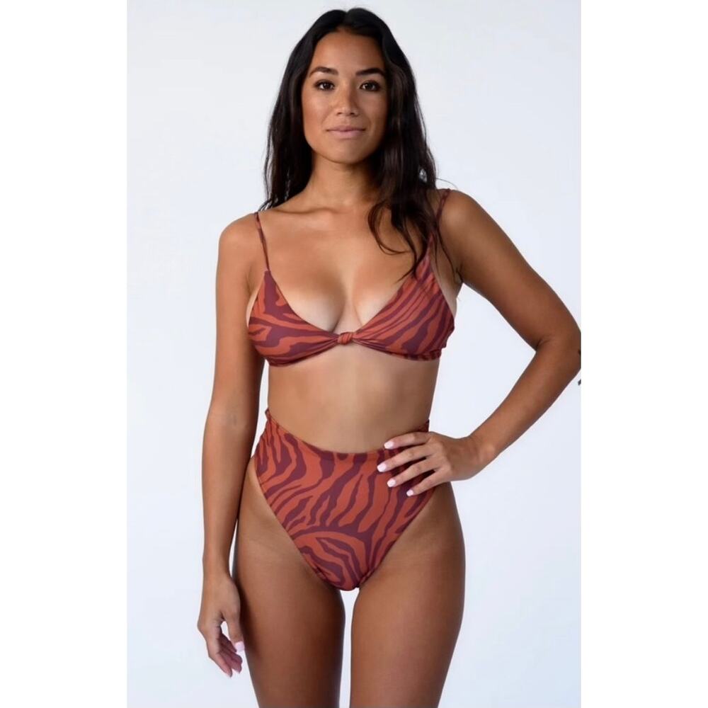 Skatie X Rocky Barnes• ‘Sarah’ Bikini Top in BEACHWOOD - Picture 5 of 14